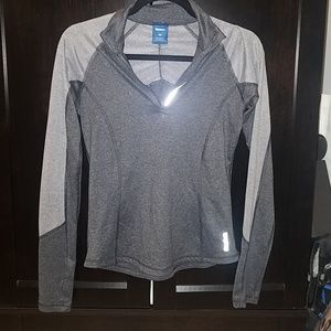 Reebok Half Zip Pullover XS